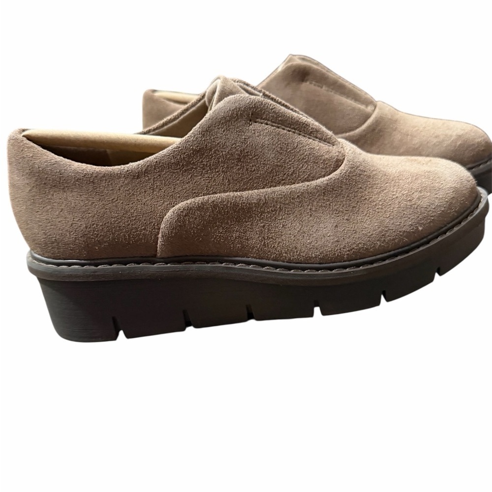 Clarks Women's Brown Suede Loafers